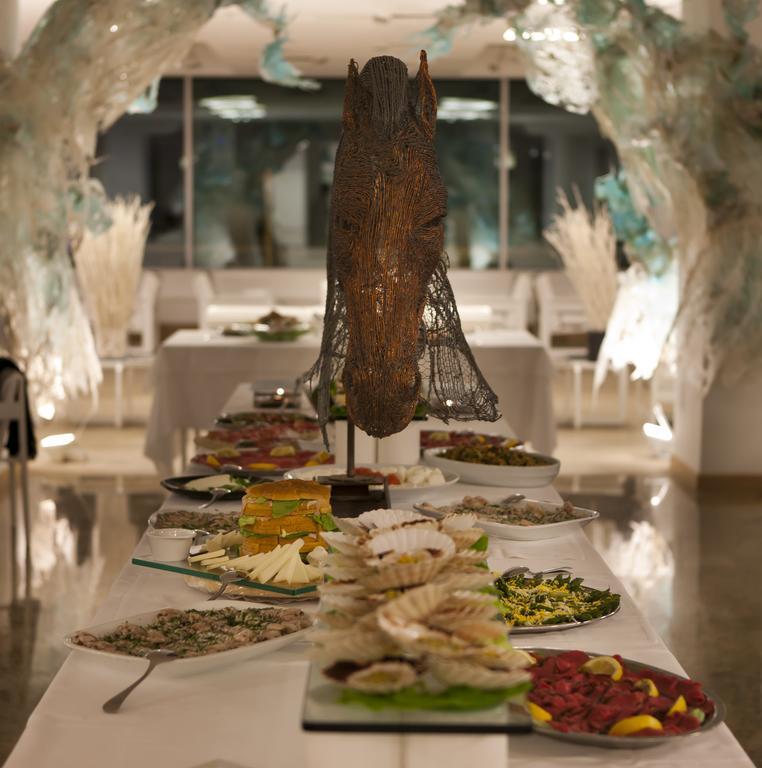 Hotel Alexander Museum Palace Pesaro Luaran gambar