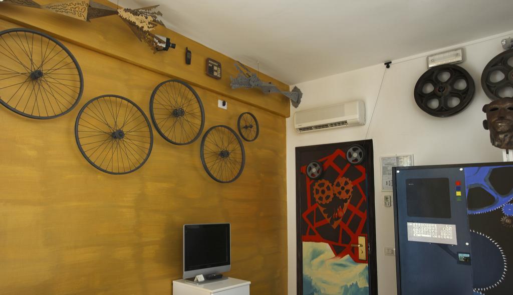 Hotel Alexander Museum Palace Pesaro Luaran gambar