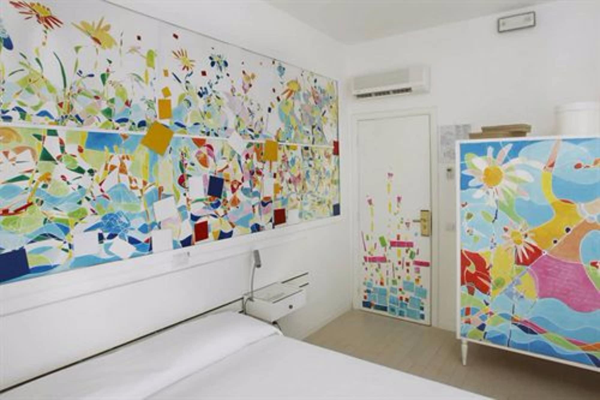 Hotel Alexander Museum Palace Pesaro Luaran gambar