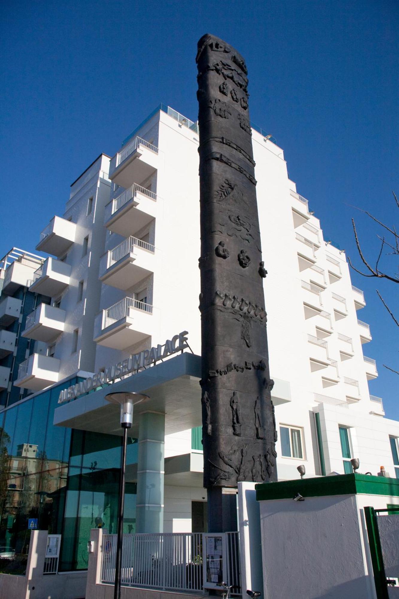 Hotel Alexander Museum Palace Pesaro Luaran gambar