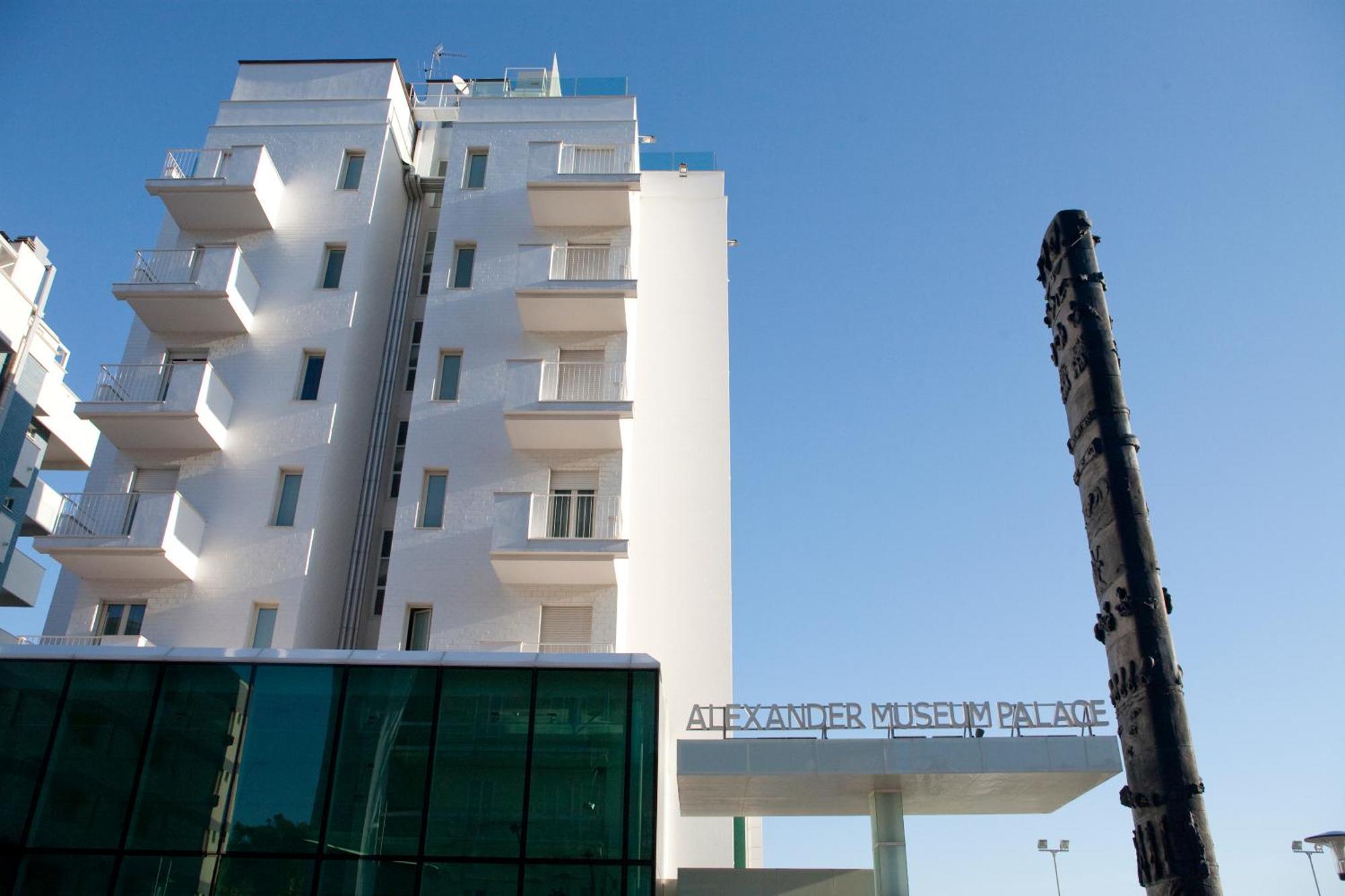 Hotel Alexander Museum Palace Pesaro Luaran gambar