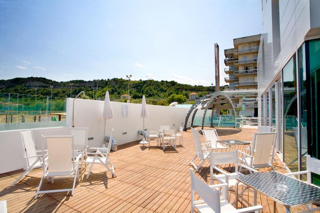 Hotel Alexander Museum Palace Pesaro Luaran gambar