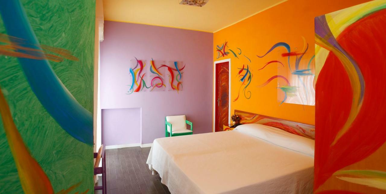 Hotel Alexander Museum Palace Pesaro Luaran gambar